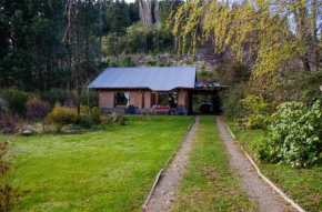 Cabaña con amplio jardín a 10min del centro de SMAndes San Martin De Los Andes